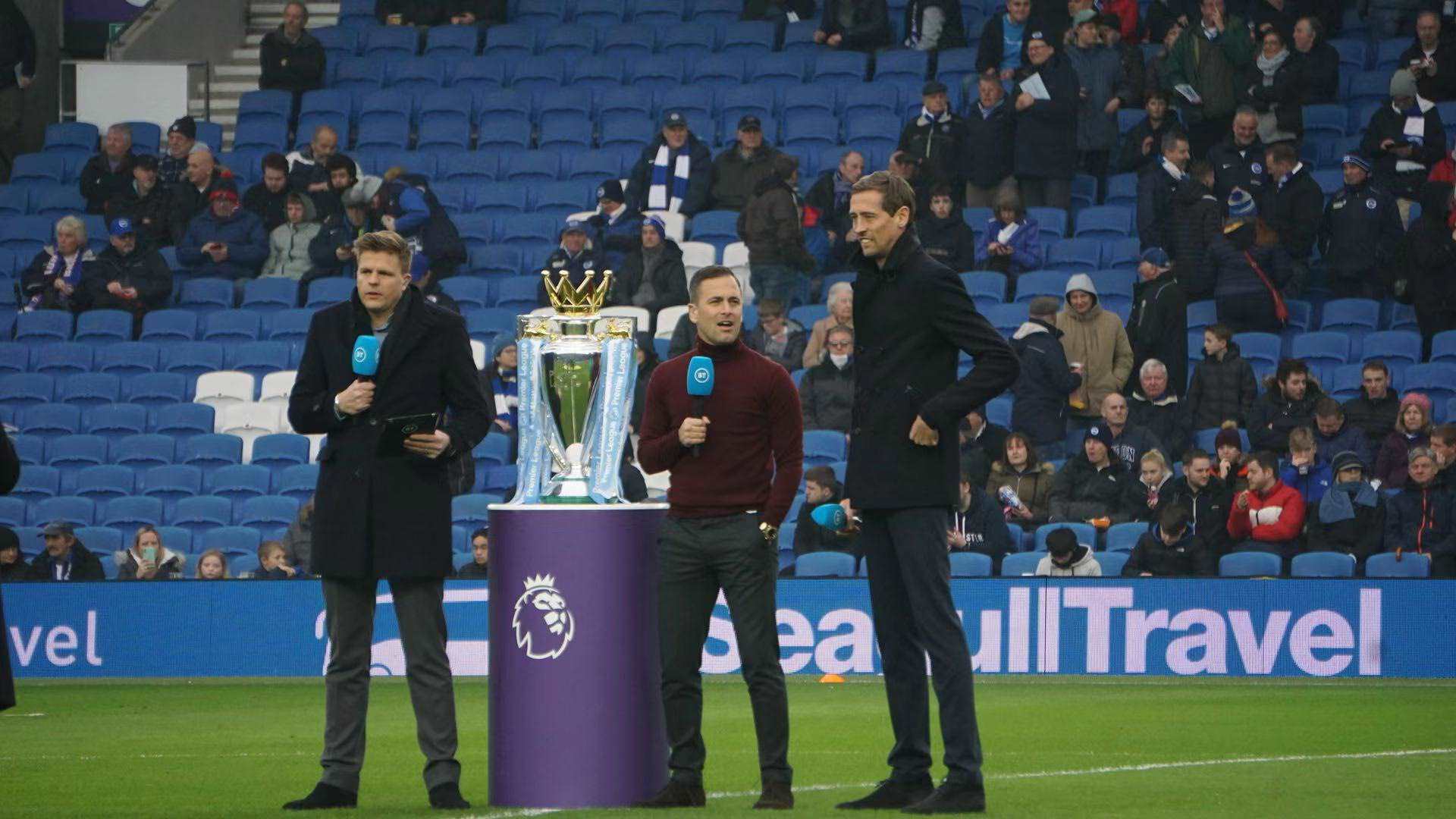 足球迷们热 足球迷们热